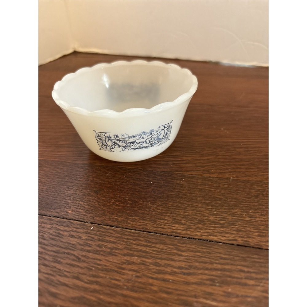 Currier and Ives Vintage Horse‎ and Buggy Custard/Ramekins Cups Milk Glass